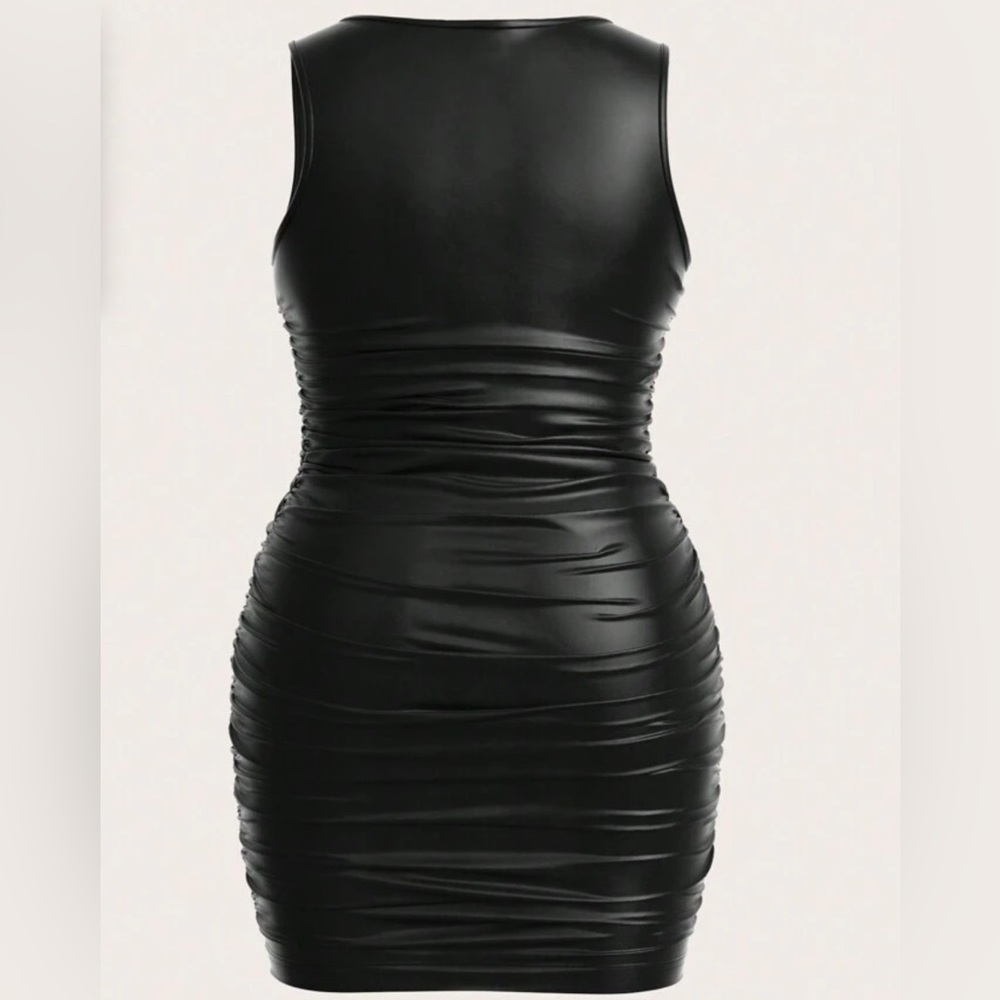 SHEIN Curve Plus Size Black PU Ruched Sleeveless Bodycon Dress 2X New - Picture 2 of 6